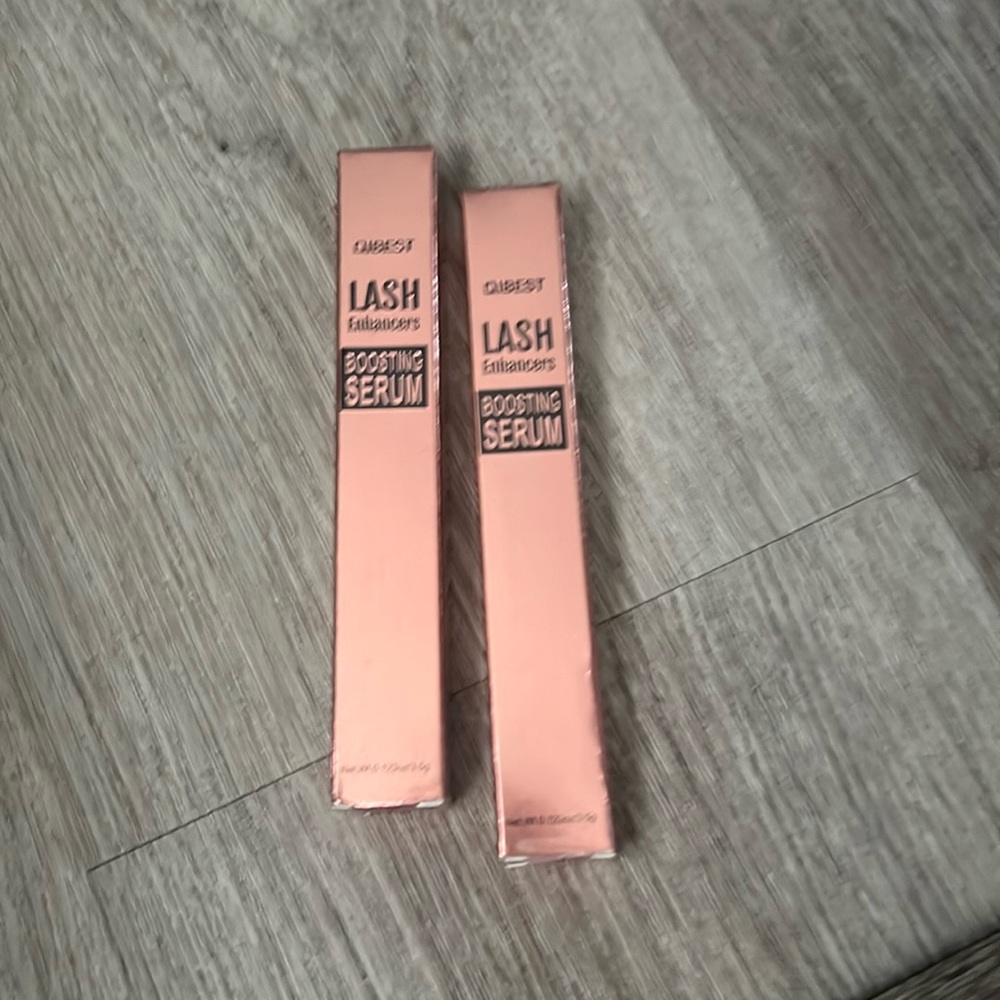 Daishlashes serum for growing your lashes !
